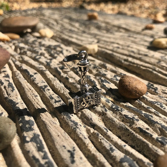 Thor Hammer Viking Mjolnir Pendant/Necklace