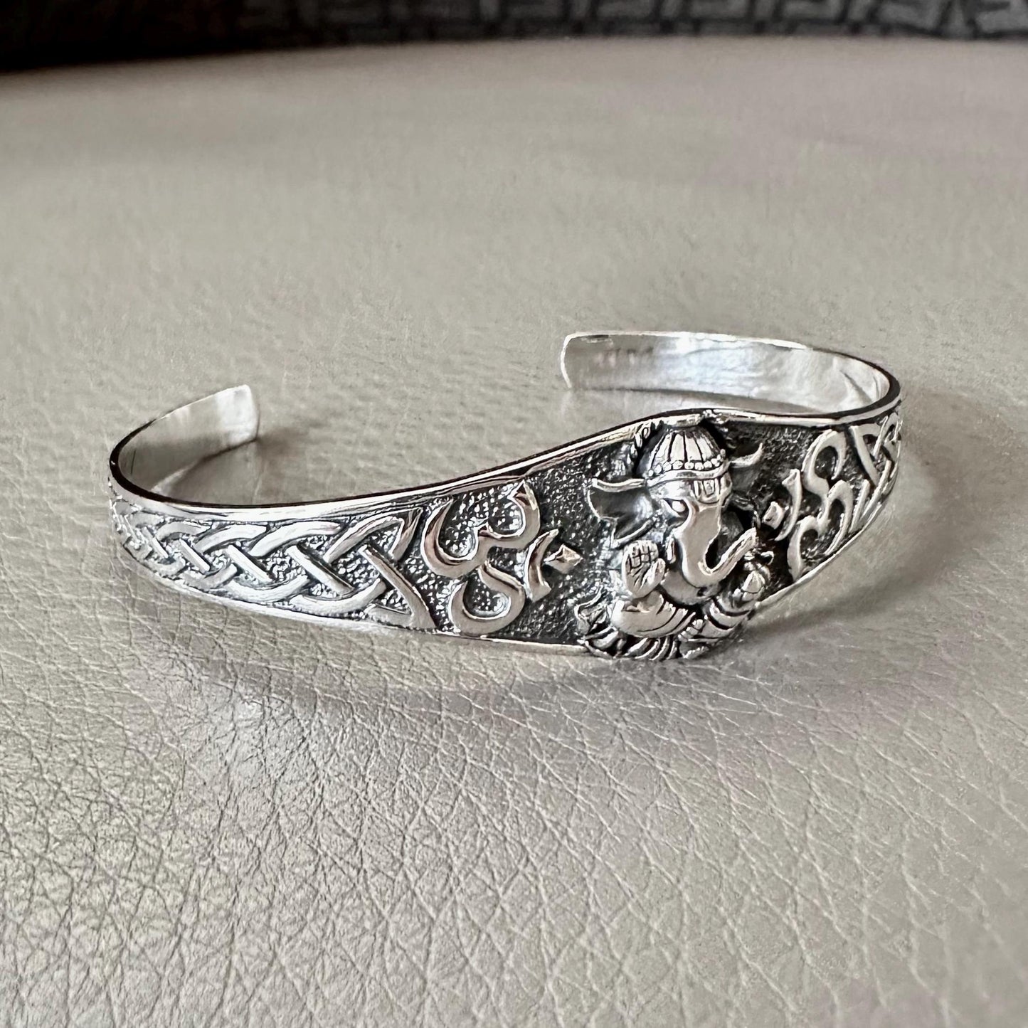 Ganesha Hinduism Elephant God Ganapati Hindi Deity Cuff Bracelet