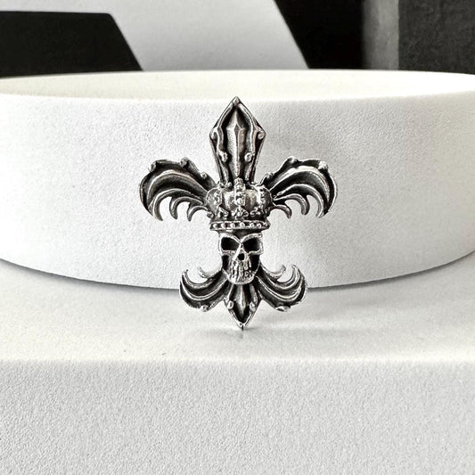Fleur De Lis Musketeer Lily Flower Skull Pendant/Necklace