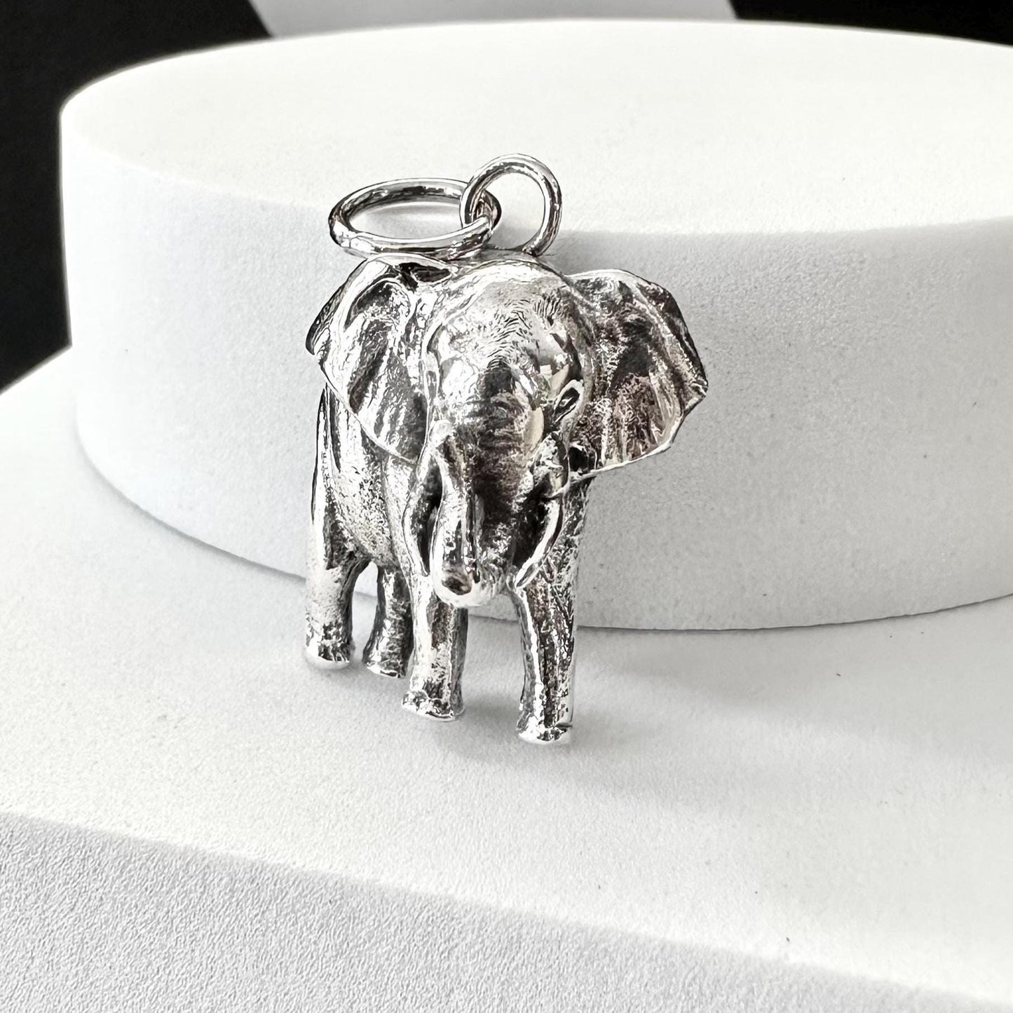 Elephant Thailand Wild Life Pendant/Necklace