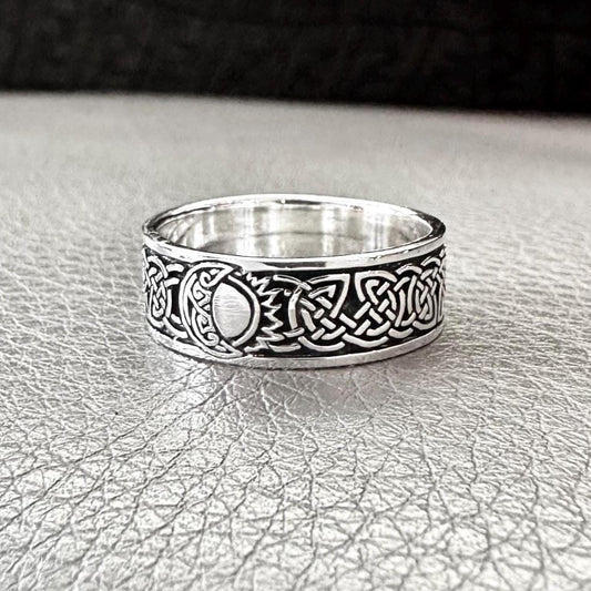 Sun & Crescent Moon Celtic Infinity Knot Design Ring