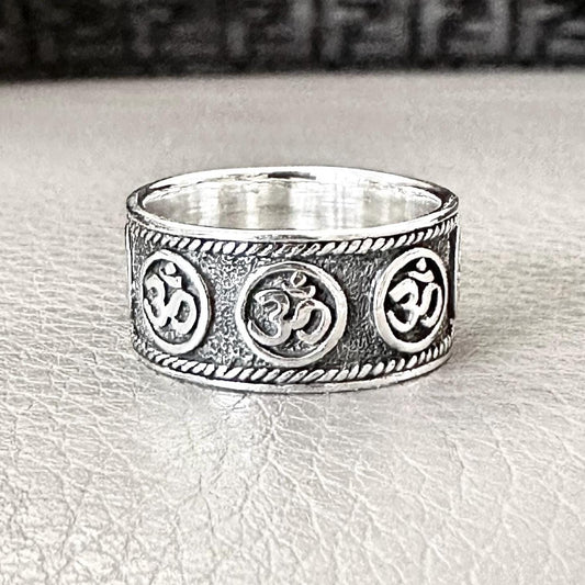 Ohm/Om Ring Buddhism Hindi Talisman Ring\