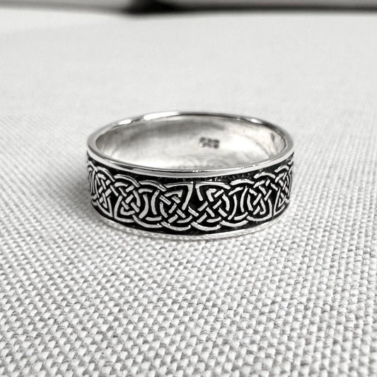 Celtic Infinity Knot Viking Endless Ring