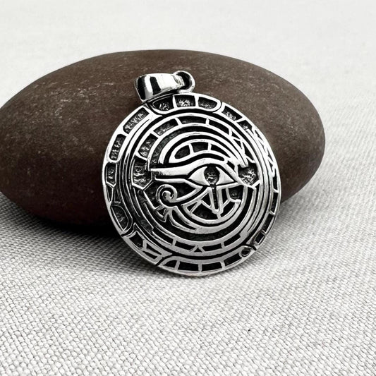 Egypt Eye of Horus God Pendant/Necklace