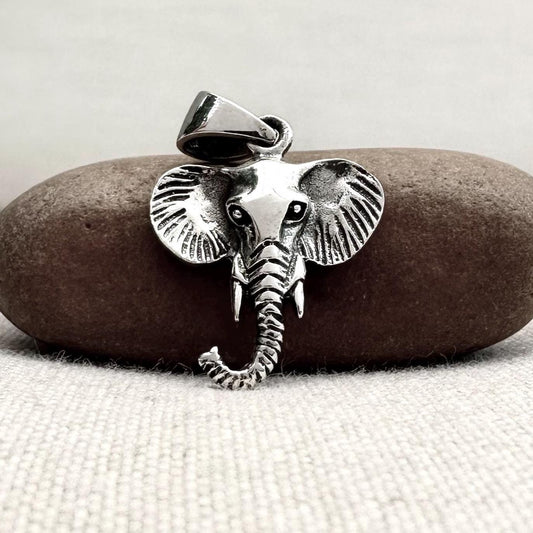 Elephant Thailand Wild Life Pendant/Necklace