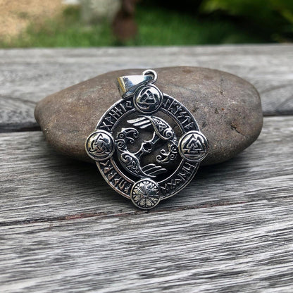 Odin Raven Viking Muninn Huginn Pendant/Necklace