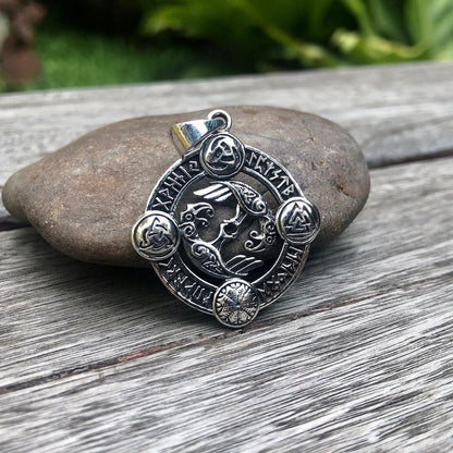 Odin Raven Viking Muninn Huginn Pendant/Necklace