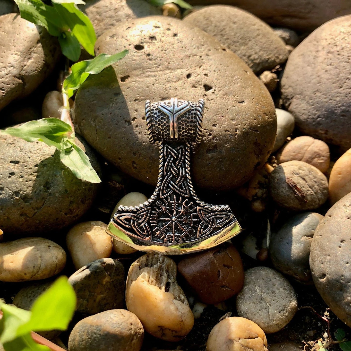 Thor's Hammer Viking Mjolnir Celtic Pendant/Necklace