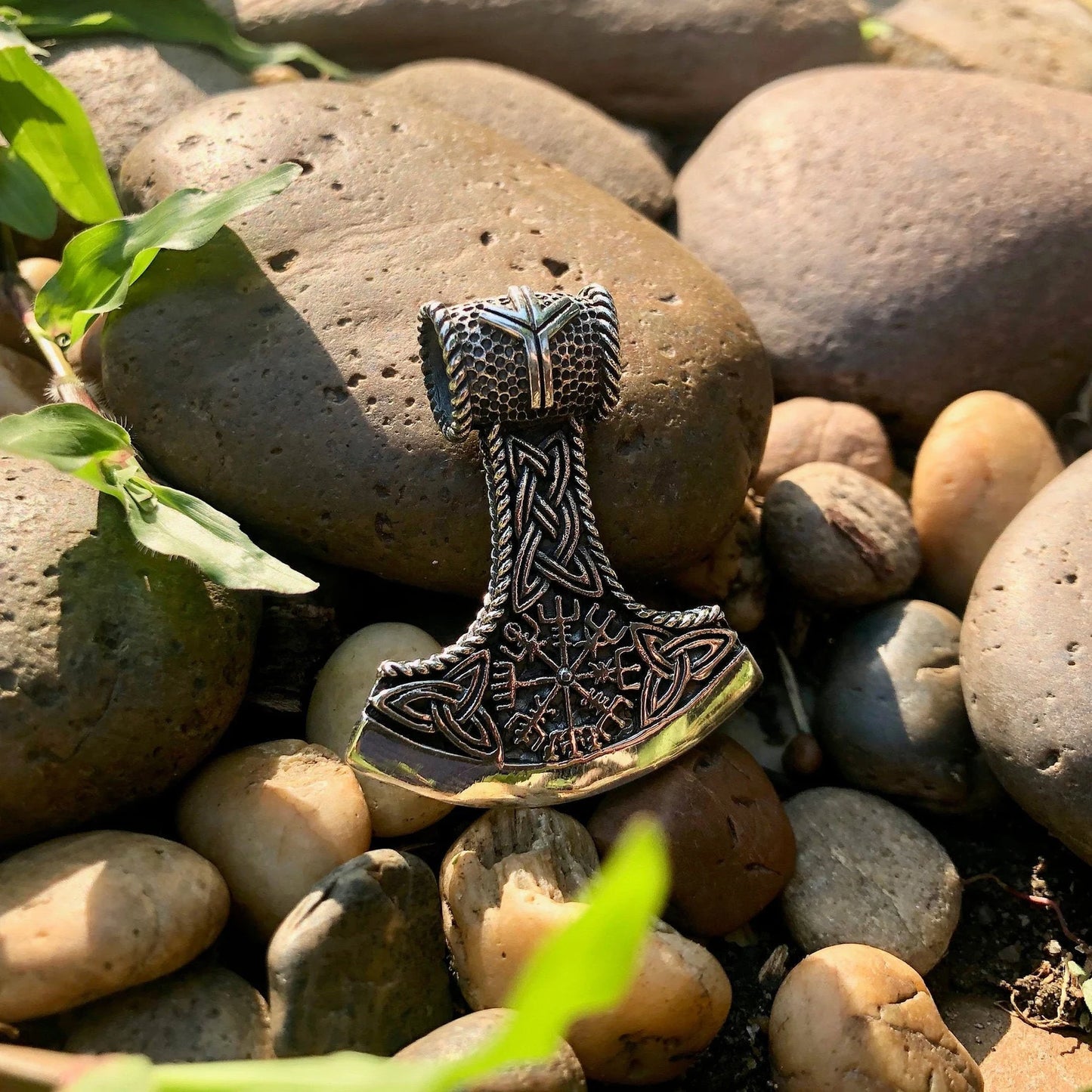 Thor's Hammer Viking Mjolnir Celtic Pendant/Necklace