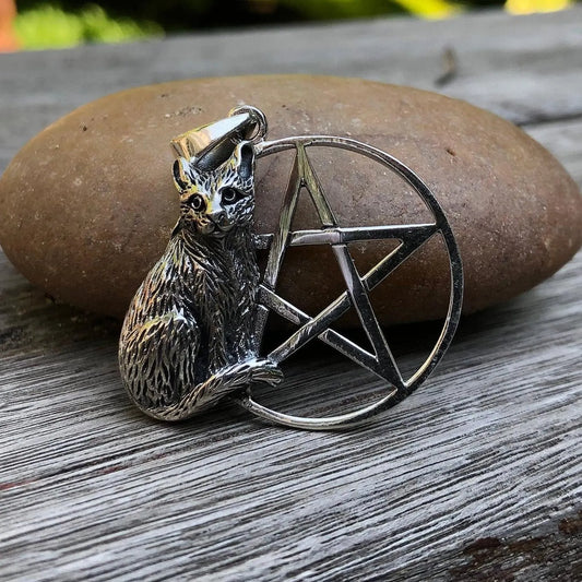 Cat Pentagram Wiccan Pendant/Necklace