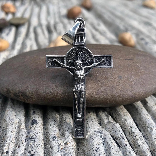 Crucifix Cross Jesus Pendant/Necklace