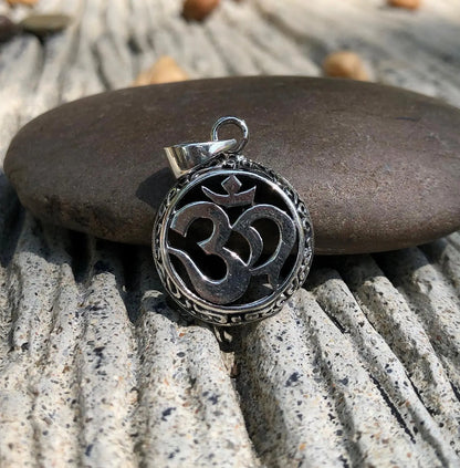 Ohm Hindi Sanskrit Pendant/Necklace