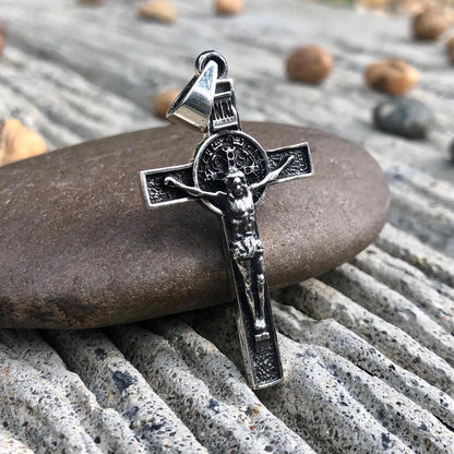 Crucifix Cross Jesus Pendant/Necklace