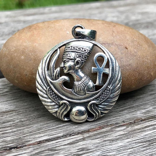 Nefertiti Egyptian Queen Pendant/Necklace