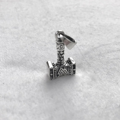 Thor's Hammer Mjölnir Pendant/Necklace