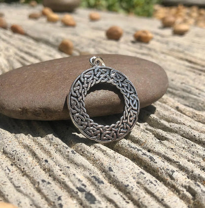 Celtic Infinity Knot Viking Pendant/Necklace
