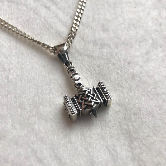 Thor's Hammer Viking Mjolnir Pendant/Necklace