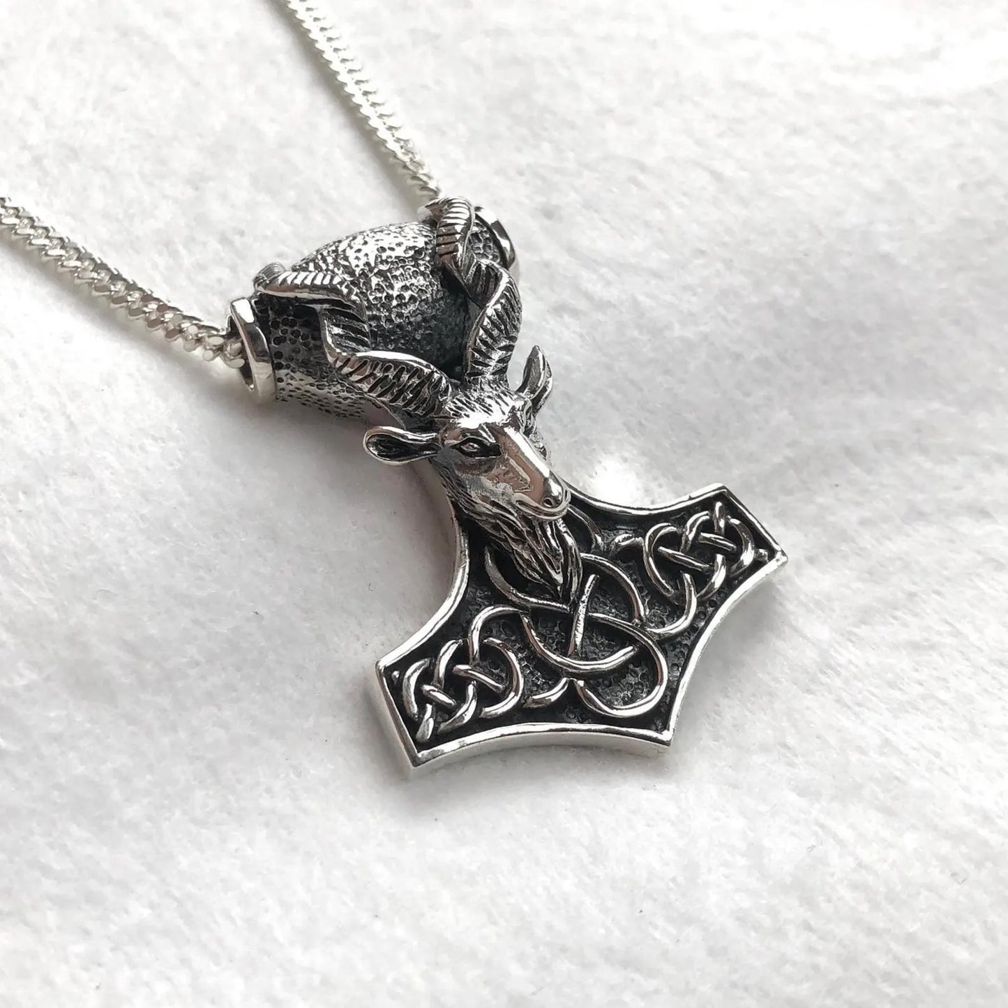 Thor's Hammer Goat Head Mjolnir Pendant/Necklace