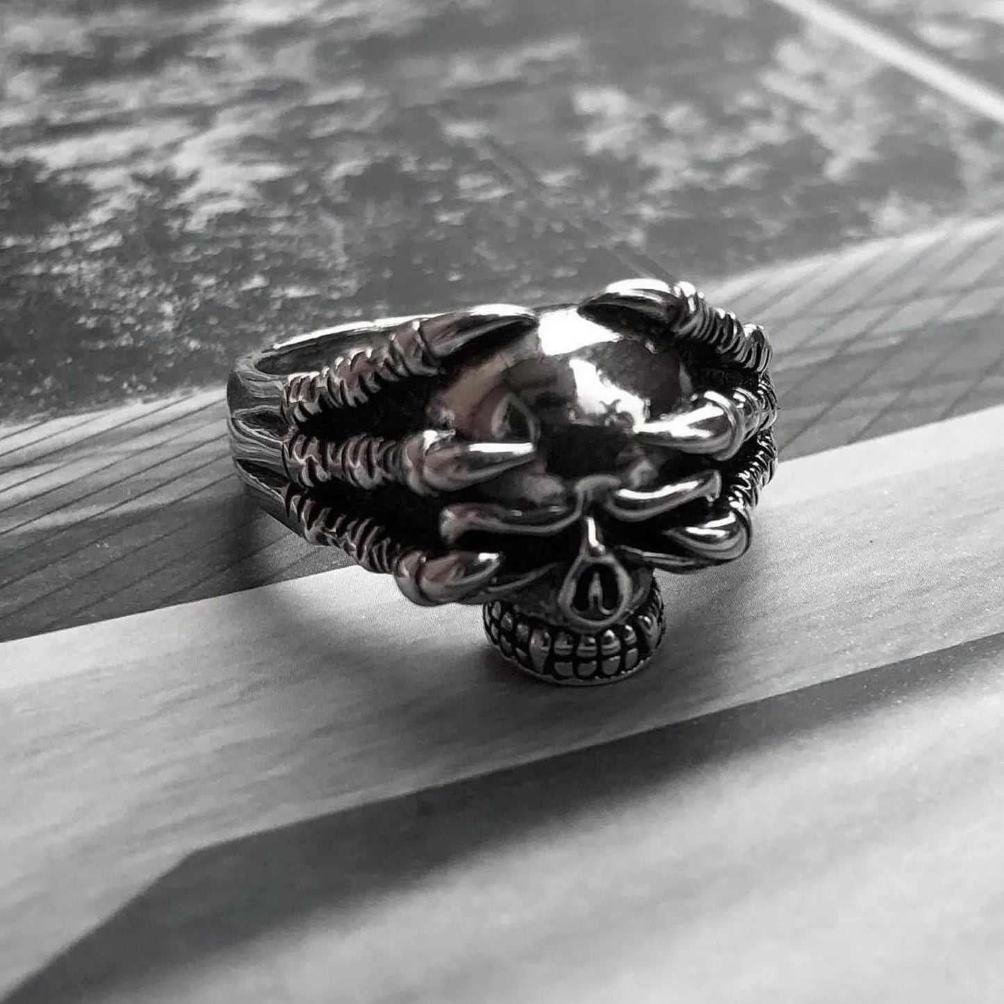 Skull Gothic Demon Claw Ring