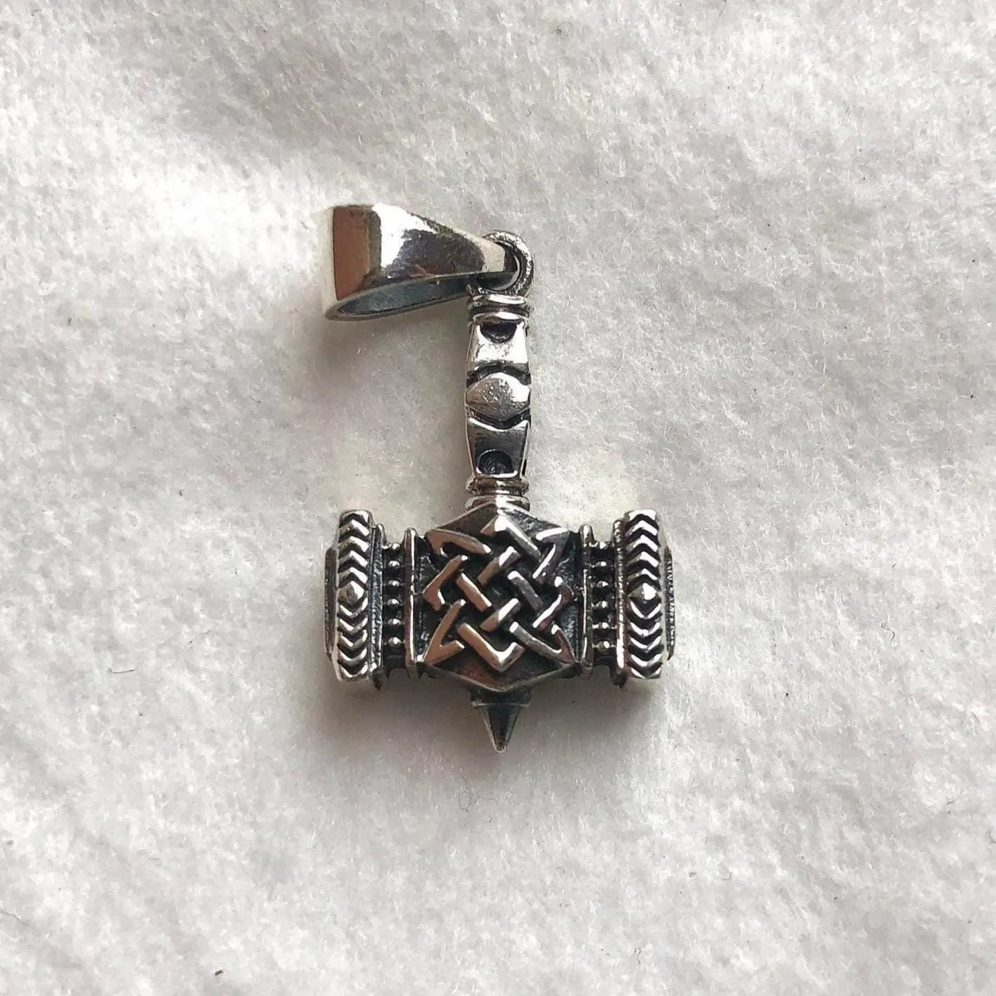 Thor's Hammer Viking Mjolnir Pendant/Necklace