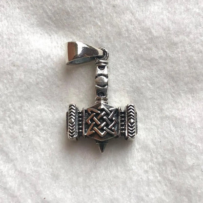 Thor's Hammer Viking Mjolnir Pendant/Necklace