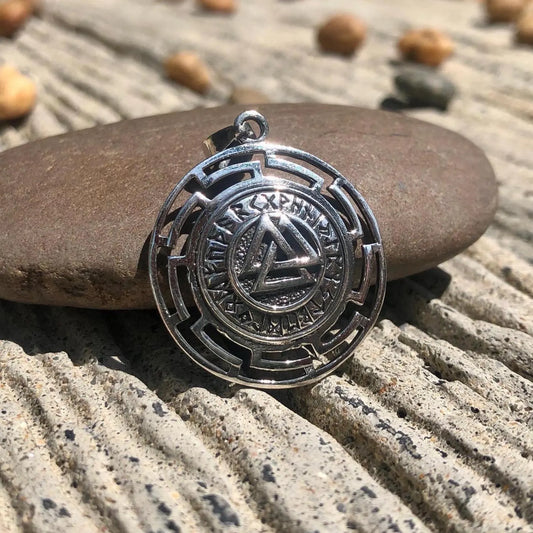 Valknut Triangles Celtic Knot Pendant/Necklace