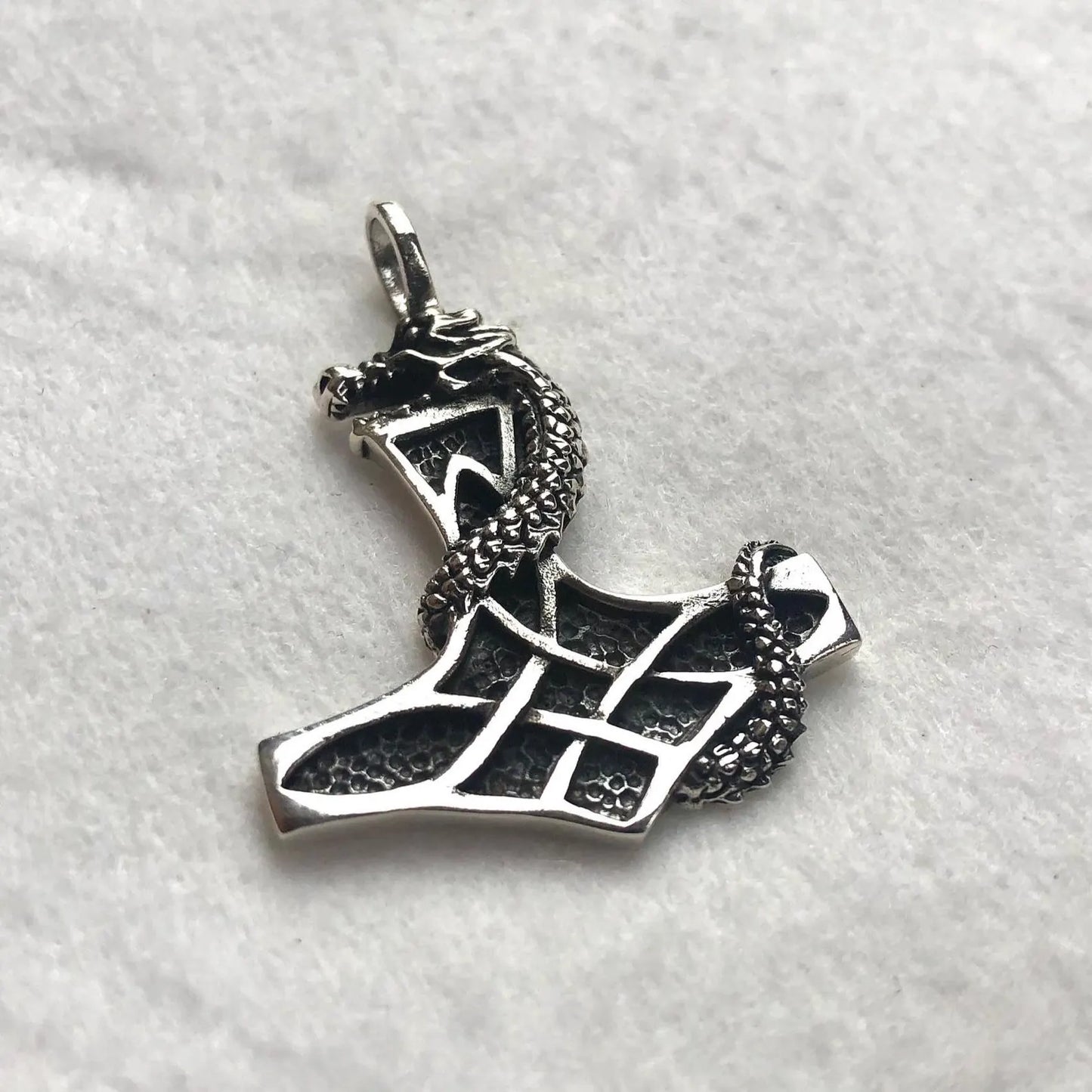 Thor's Hammer Viking Mjolnir Pendant/Necklace