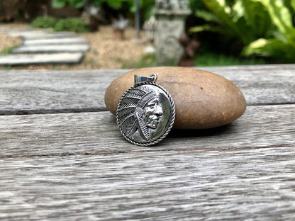 Indian Native American Tribe Chieftain Pendant/Necklace