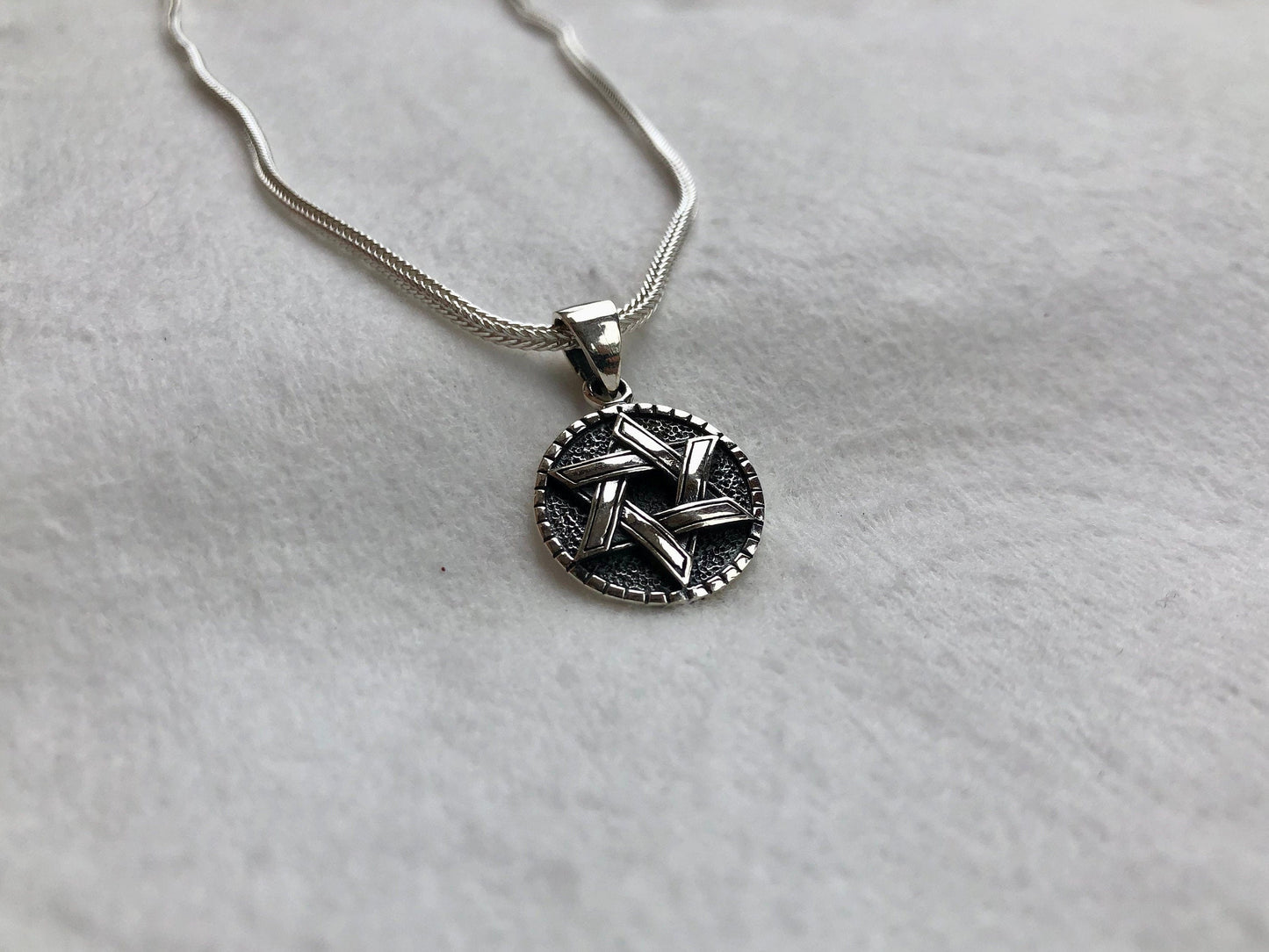 Tiny Star of David Jewish, Judaism Pendant/Necklace