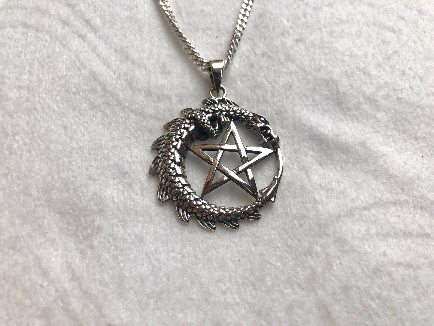 Encircle Pentagram Wiccan Pendant/Necklace
