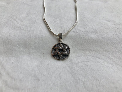 Tiny Star of David Jewish, Judaism Pendant/Necklace