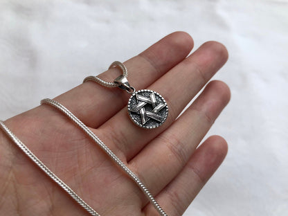 Tiny Star of David Jewish, Judaism Pendant/Necklace