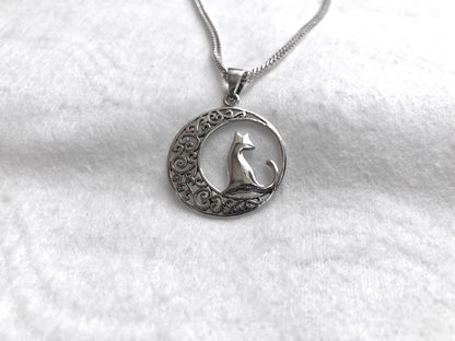 Wiccan Crescent Moon Pendant/Necklace