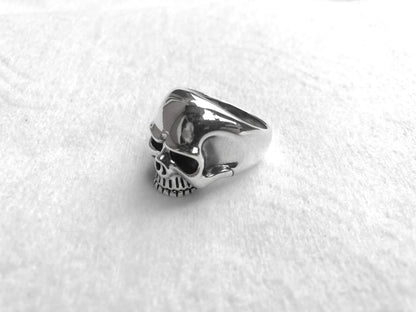 Gothic Skull Ring