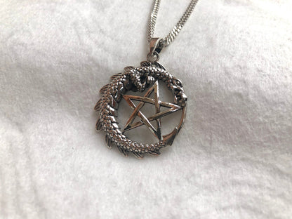 Encircle Pentagram Wiccan Pendant/Necklace