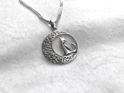 Wiccan Crescent Moon Pendant/Necklace