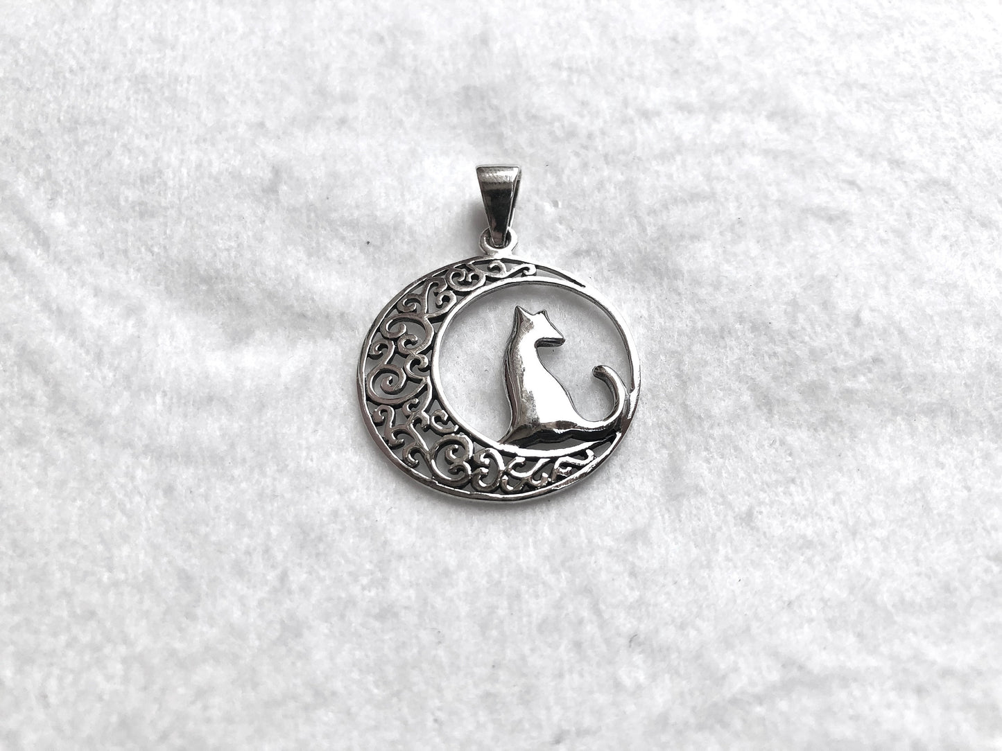 Wiccan Crescent Moon Pendant/Necklace