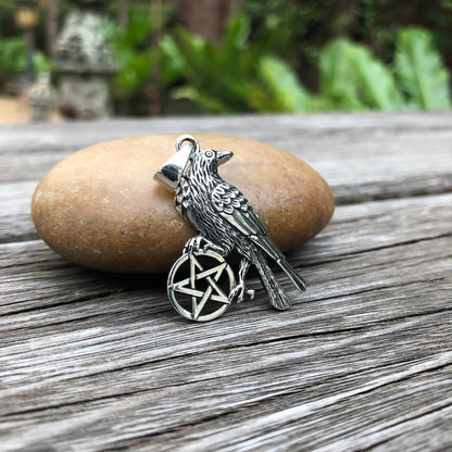 Pentagram Wiccan Raven Pendant/Necklace