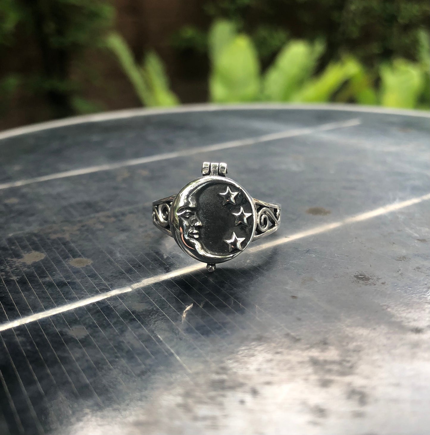 Celtic Crescent Moon Star Ring Locket