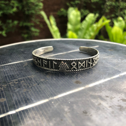 Valknut Celtic Symbol Cuff Bracelet