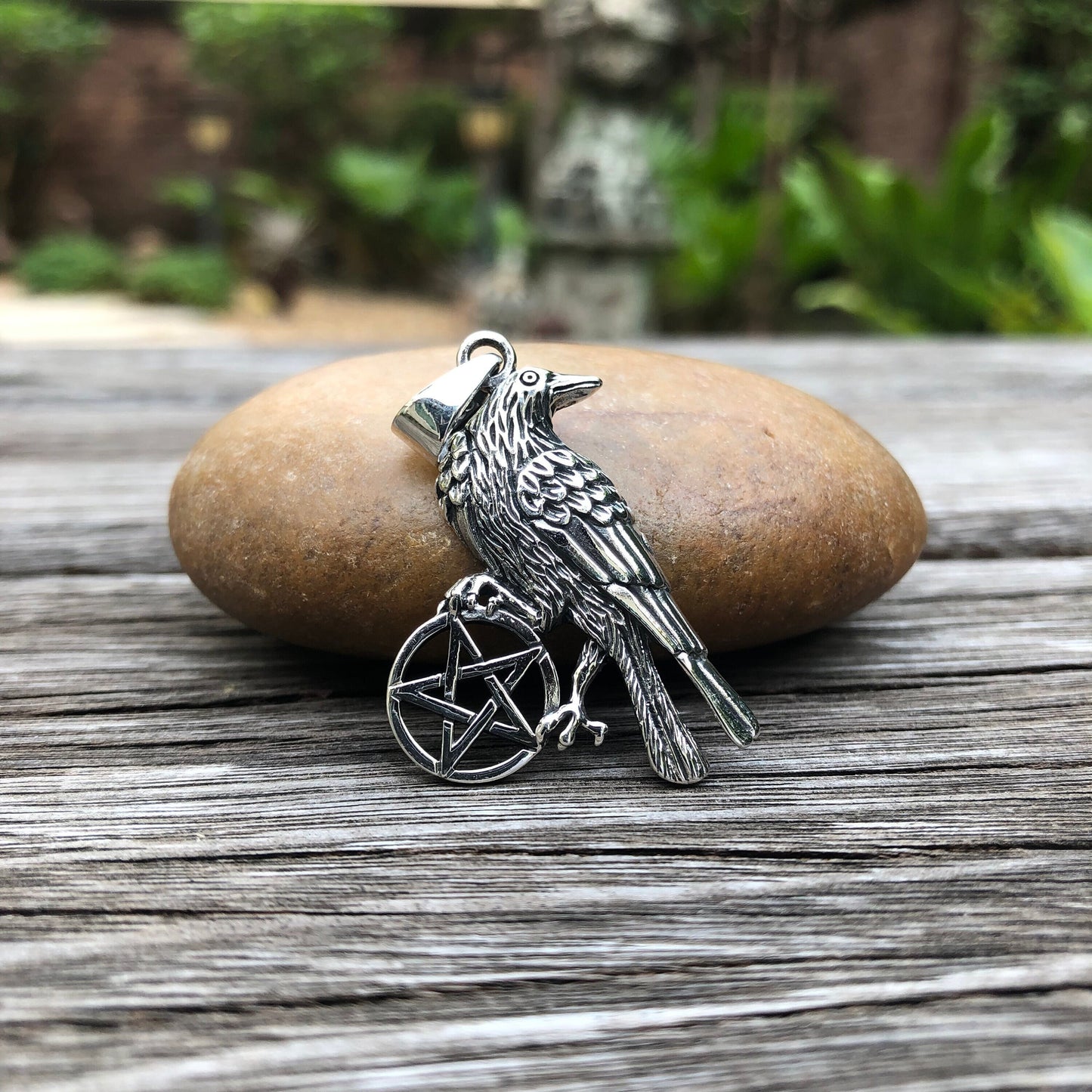 Pentagram Wiccan Raven Pendant/Necklace