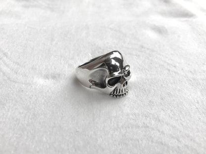 Gothic Skull Ring