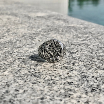 Square & Compass Illuminati Brotherhood Masonic Unisex Ring