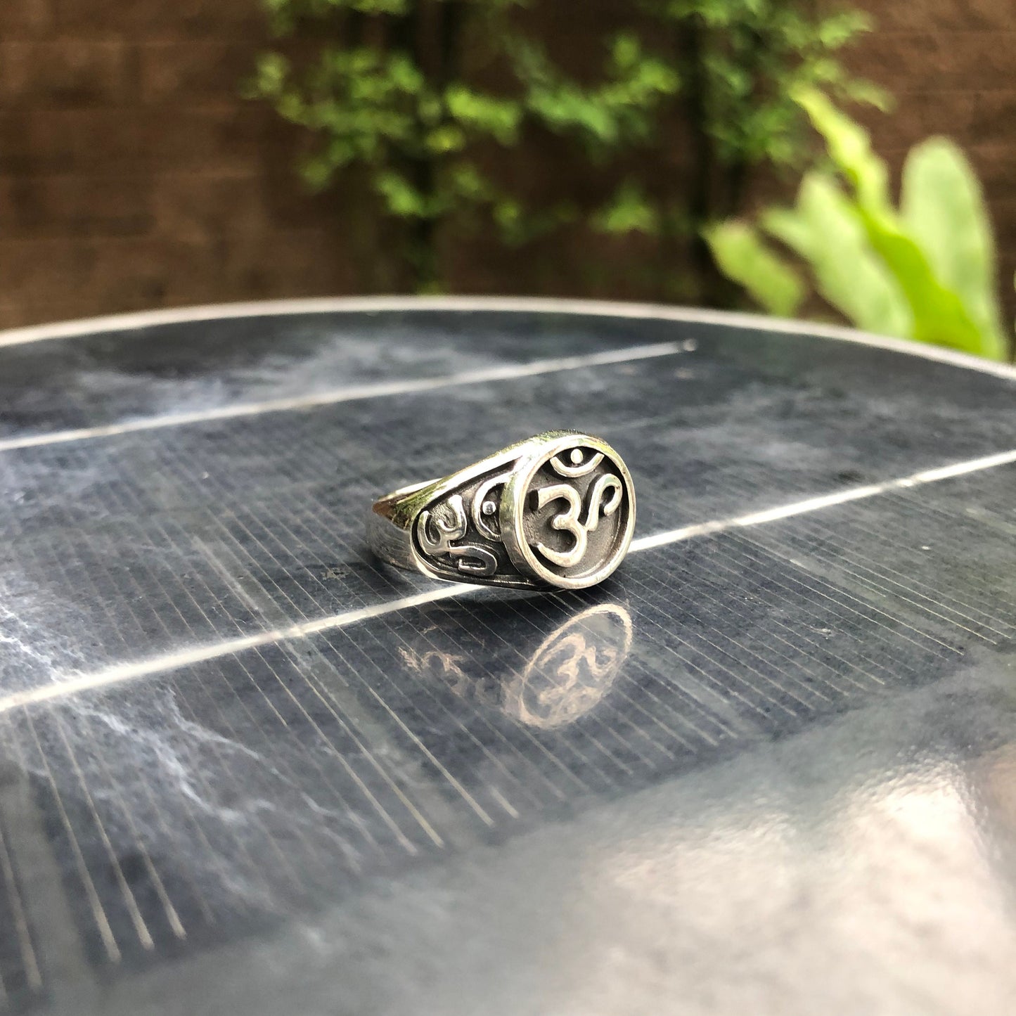 Om/Ohm Ring