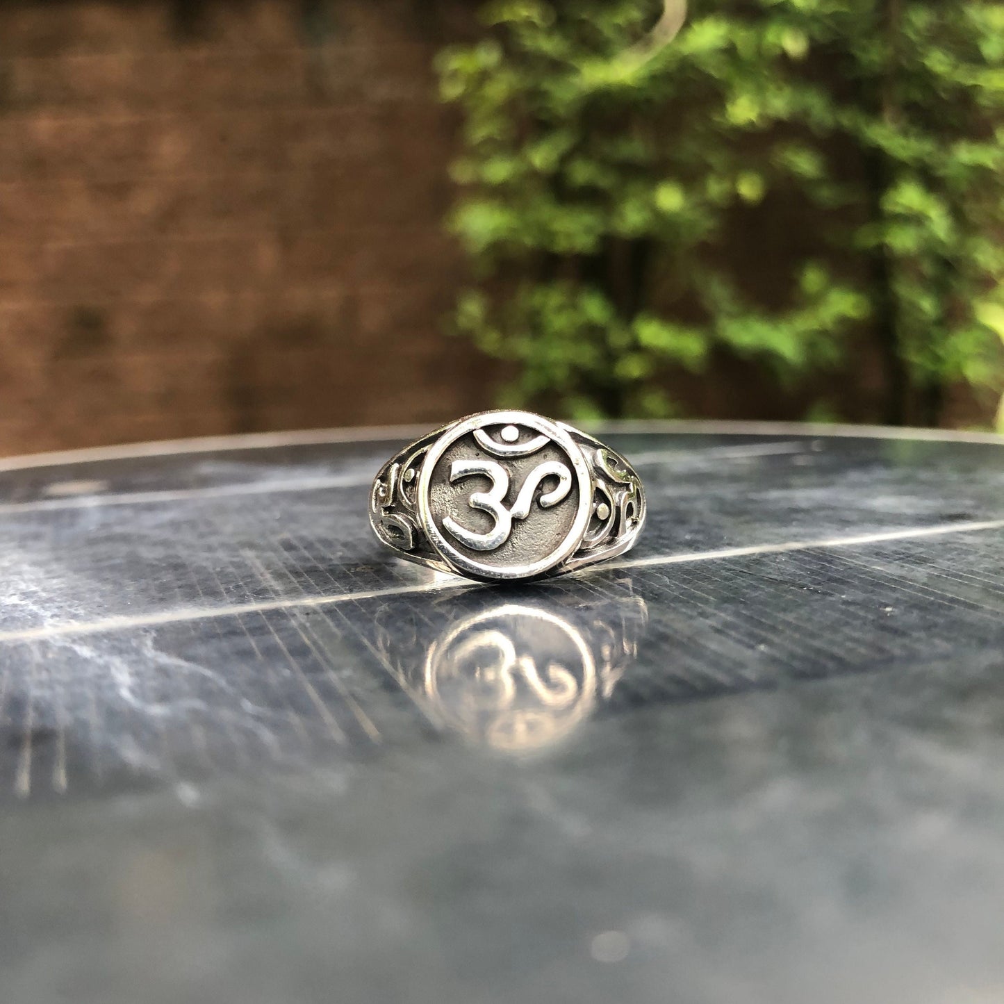 Om/Ohm Ring