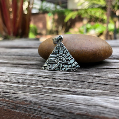 Egypt Eye of Horus Pyramid Shape Pendant/ Necklace