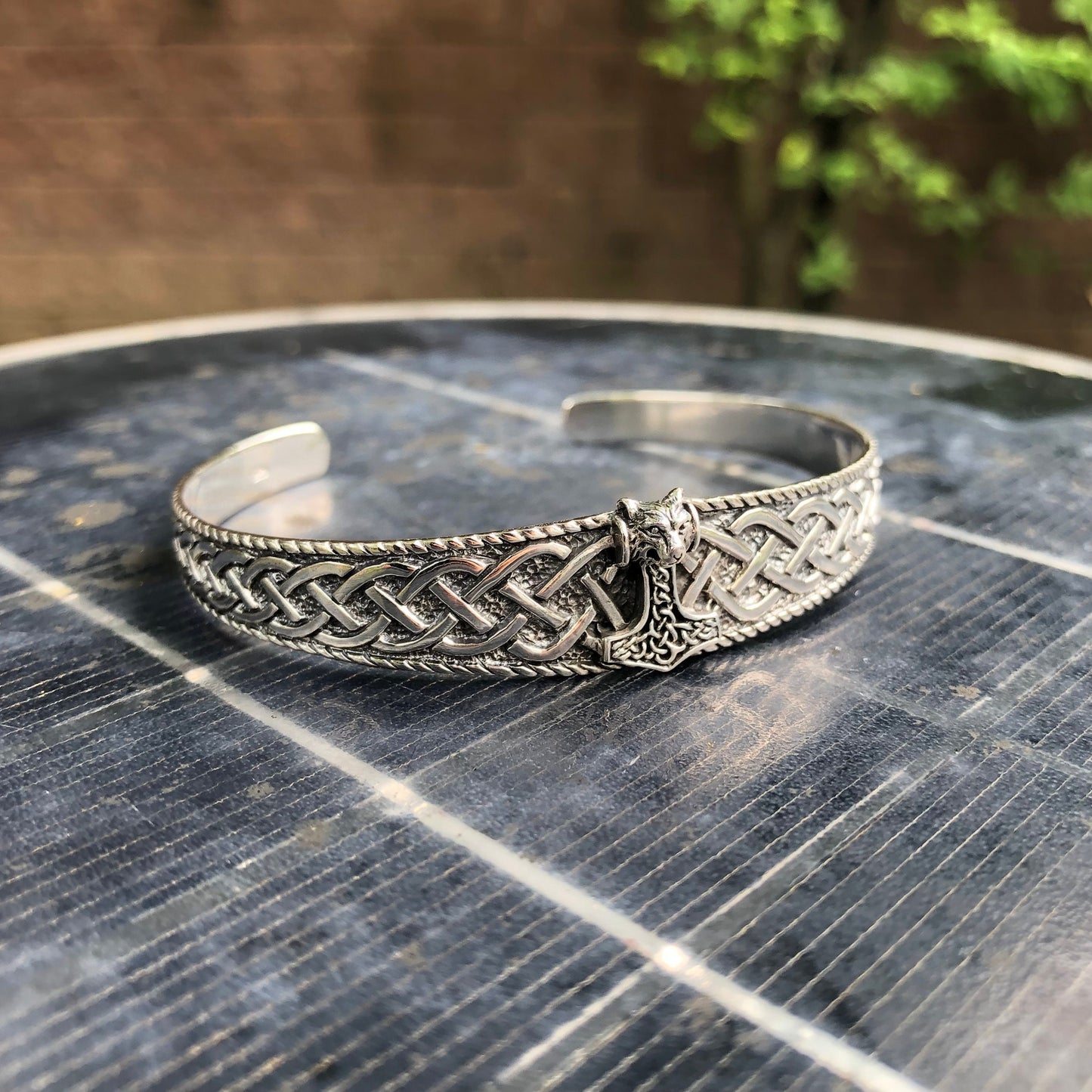 Wolf Head Mjölnir Viking Cuff/Bangle Bracelet