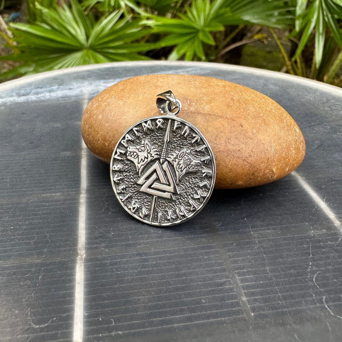 Viking Wolf Fenrir Norse Valknut Pendant/Necklace