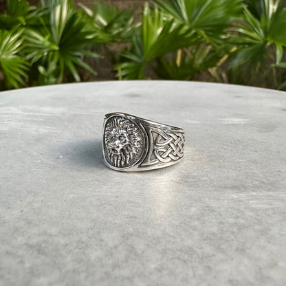 Lion King of Jungle Ring