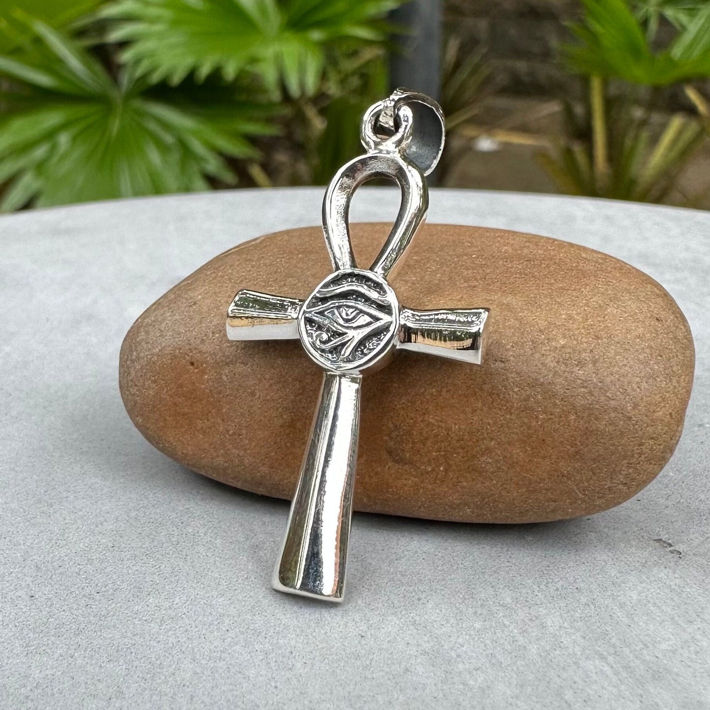 Ankh Egyptian Eye of Horus Pendant/Necklace